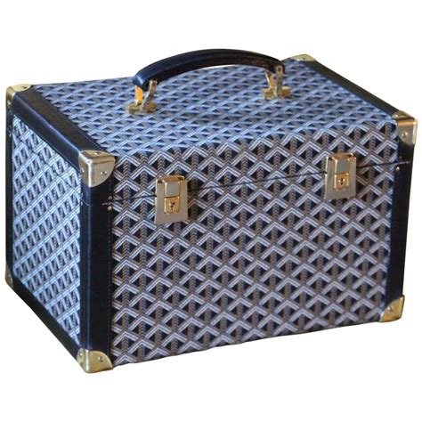 beauty case goyard|my awesome find! *GOYARD TRUNK, Beauty Case and .